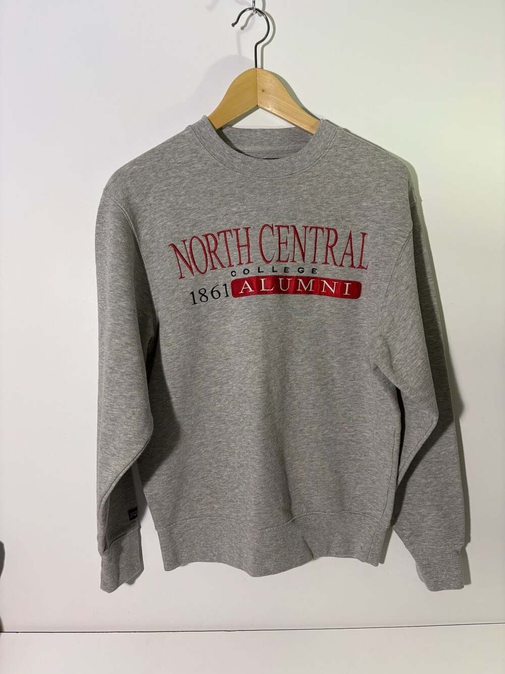 JanSport North Central College Alumni Sweatshirt Size S Grey Crewneck